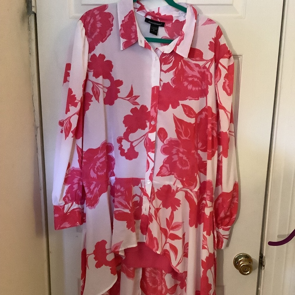 Ashley Stewart 2pc. Pink asymmetrical shear blouse with tank top size 26w